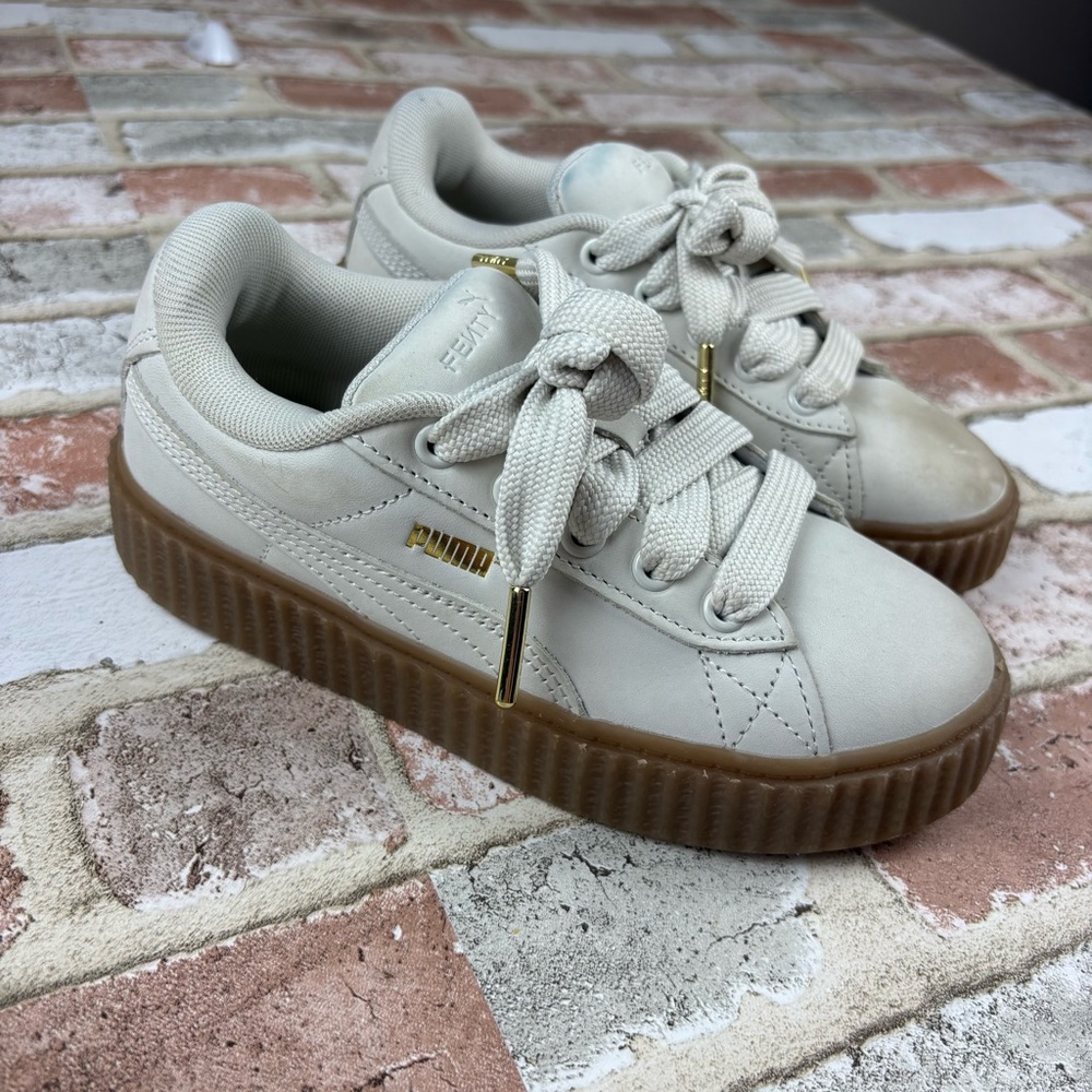 GIRLS Fenty Puma Creeper Phatty Nubuck Warm White Sneakers, Size 2.5